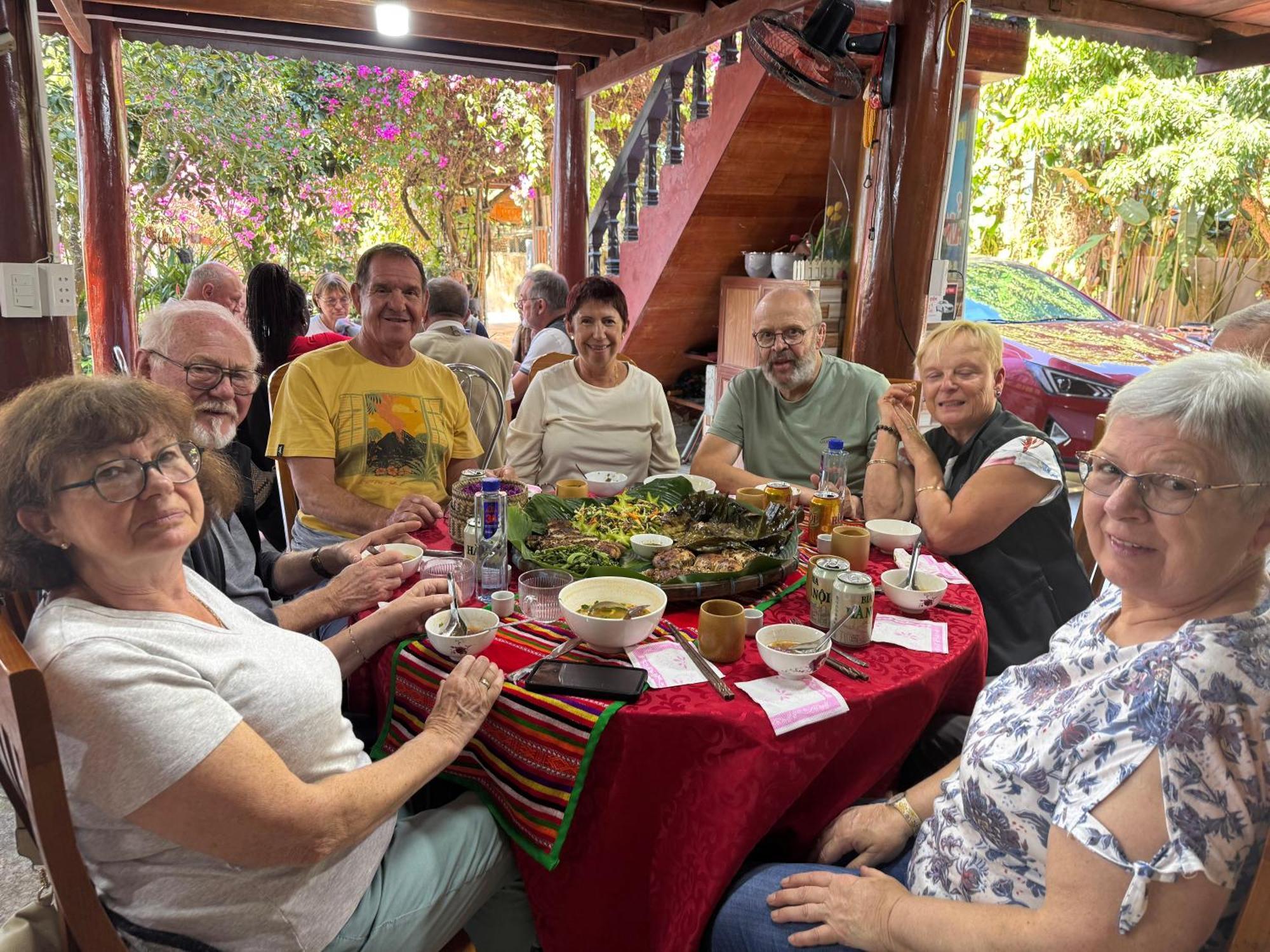 Minh Ngoc Homestay Dien Bien Phu Ban Hin Lom Eksteriør bilde