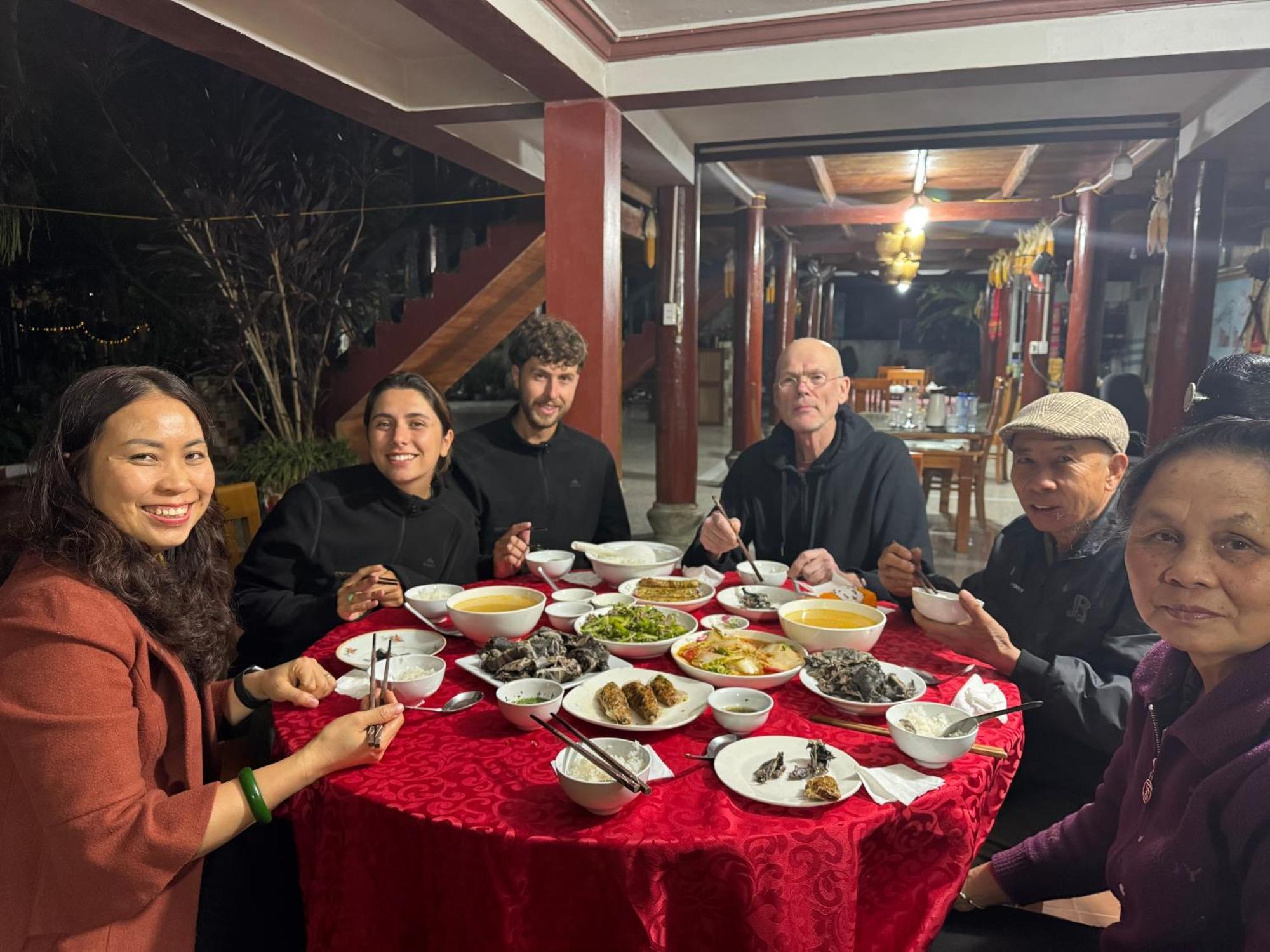 Minh Ngoc Homestay Dien Bien Phu Ban Hin Lom Eksteriør bilde