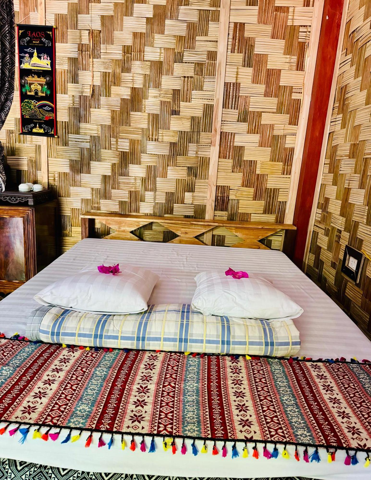 Minh Ngoc Homestay Dien Bien Phu Ban Hin Lom Eksteriør bilde