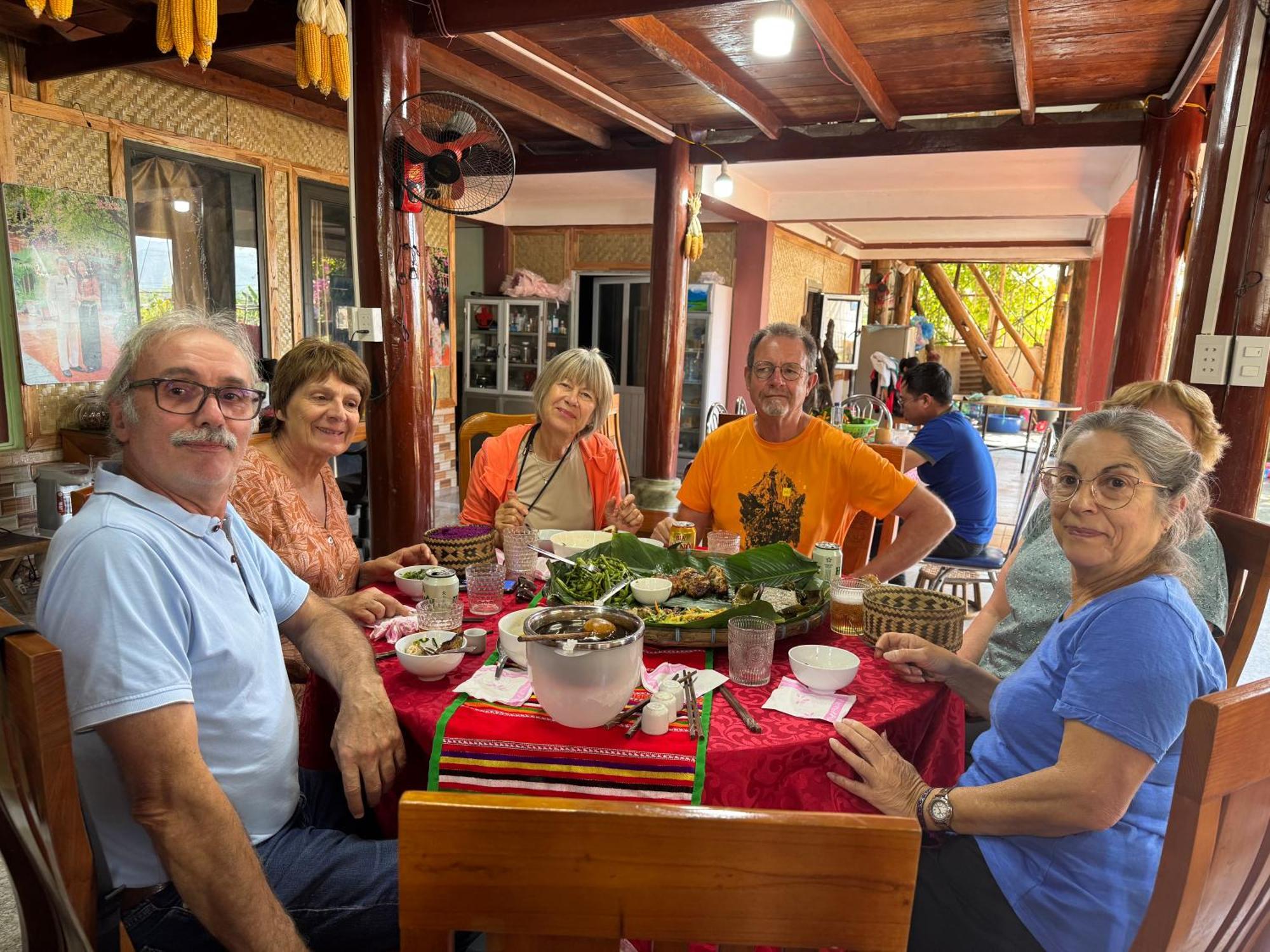 Minh Ngoc Homestay Dien Bien Phu Ban Hin Lom Eksteriør bilde