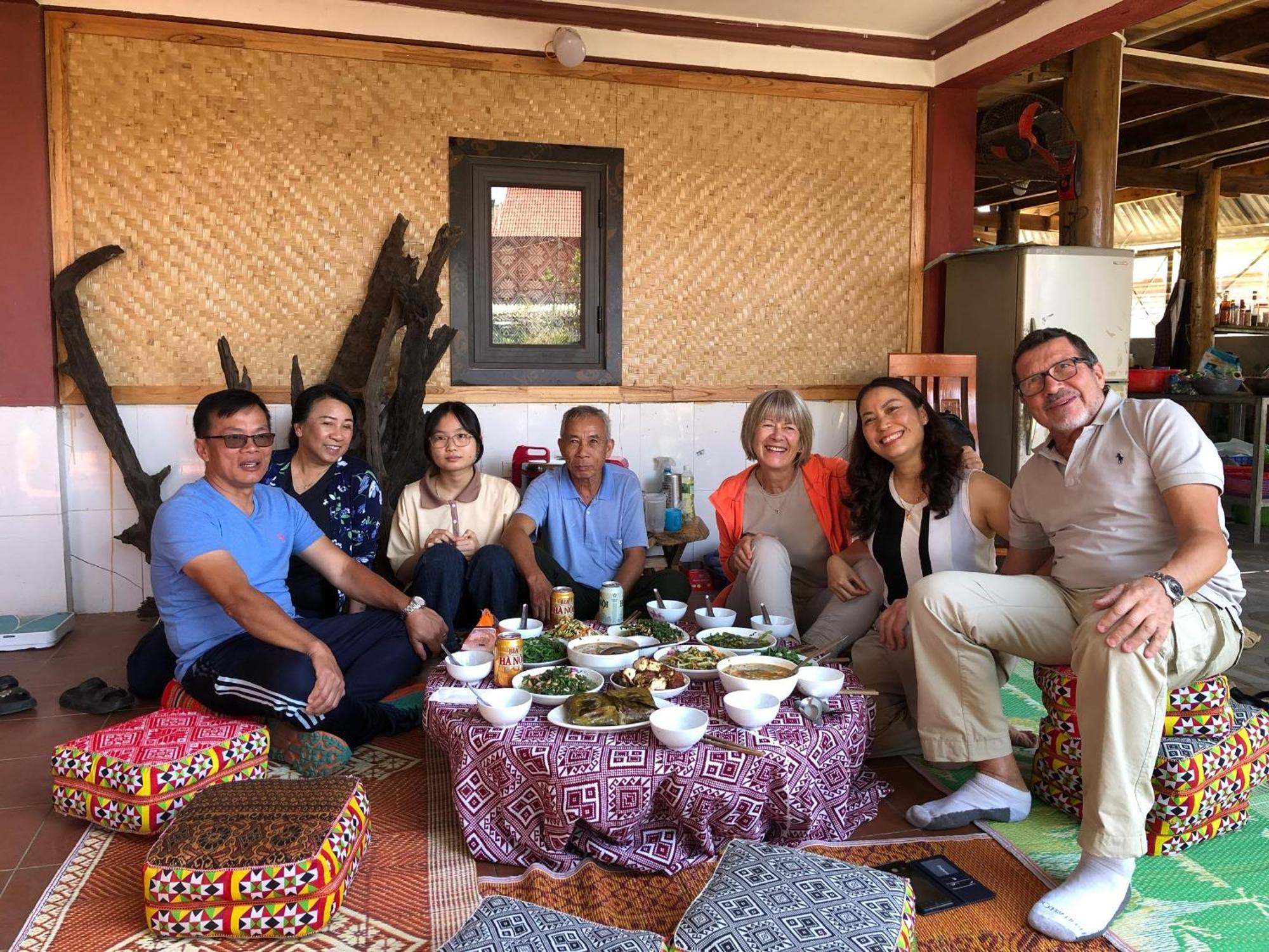 Minh Ngoc Homestay Dien Bien Phu Ban Hin Lom Eksteriør bilde