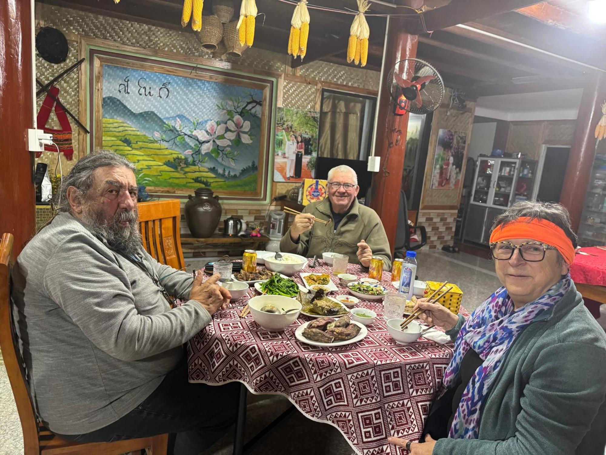 Minh Ngoc Homestay Dien Bien Phu Ban Hin Lom Eksteriør bilde